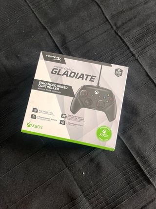 Mando HyperX Clutch Gladiate para Xbox