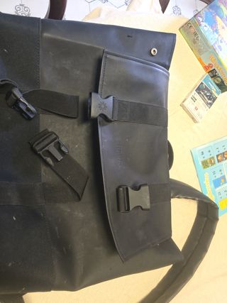 Mochila Rains negra