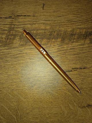 Bolígrafo dorado vintage