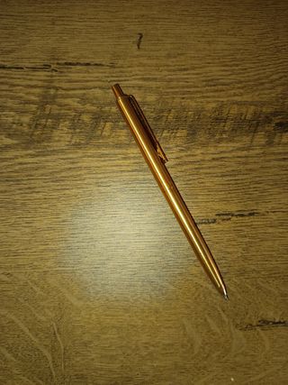 Bolígrafo dorado vintage