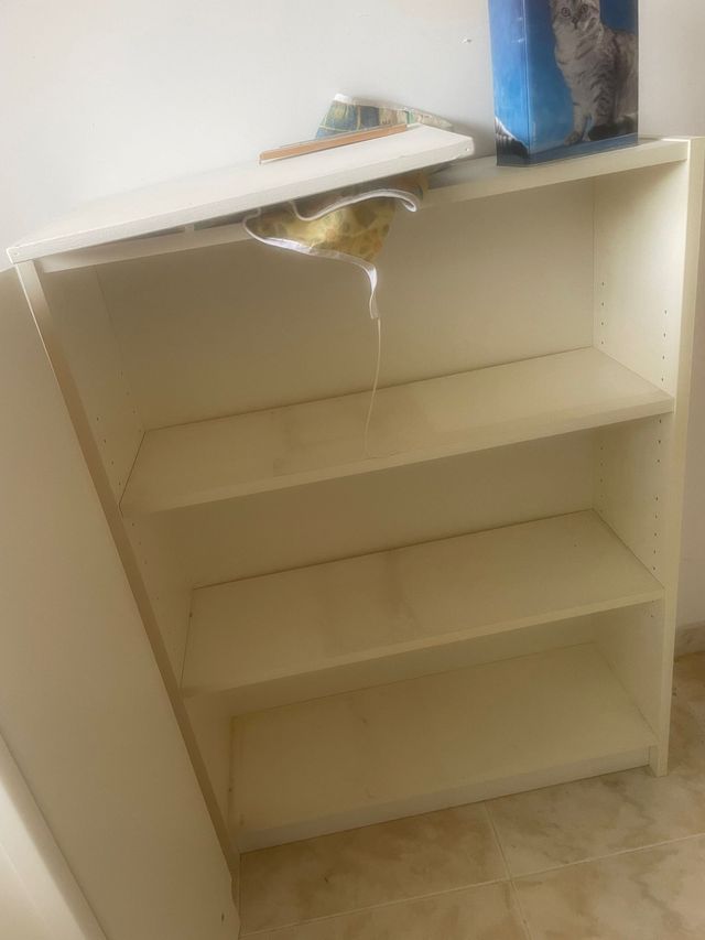 Armario blanco 2 puertas + estantería