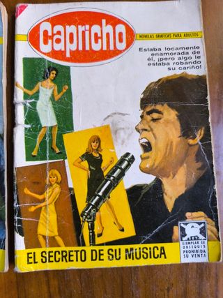 Dos cómics de Capricho
