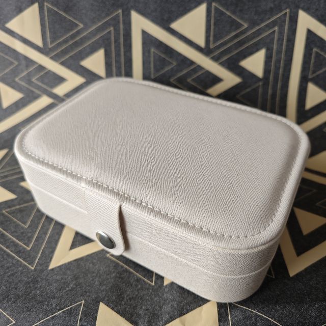 Joyero organizador beige nuevo