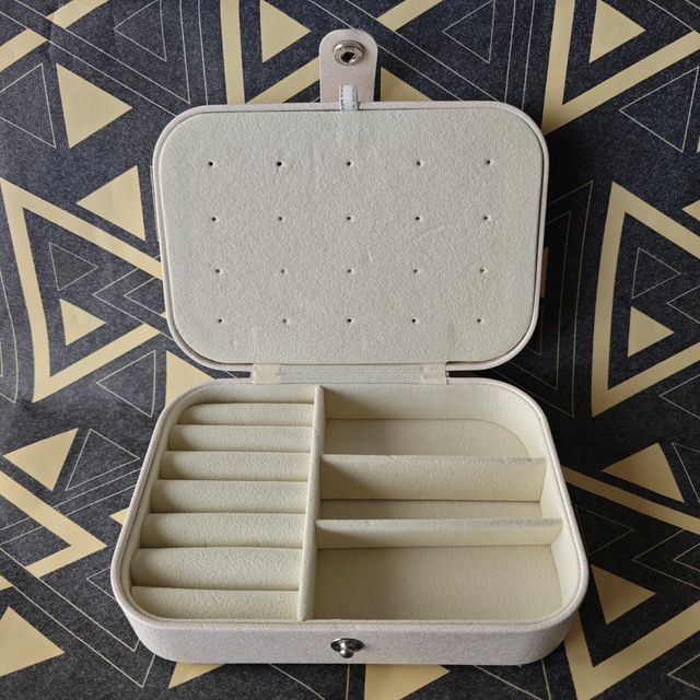 Joyero organizador beige nuevo