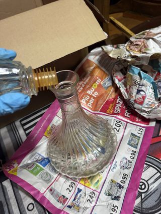 Caraffa in vetro trasparente