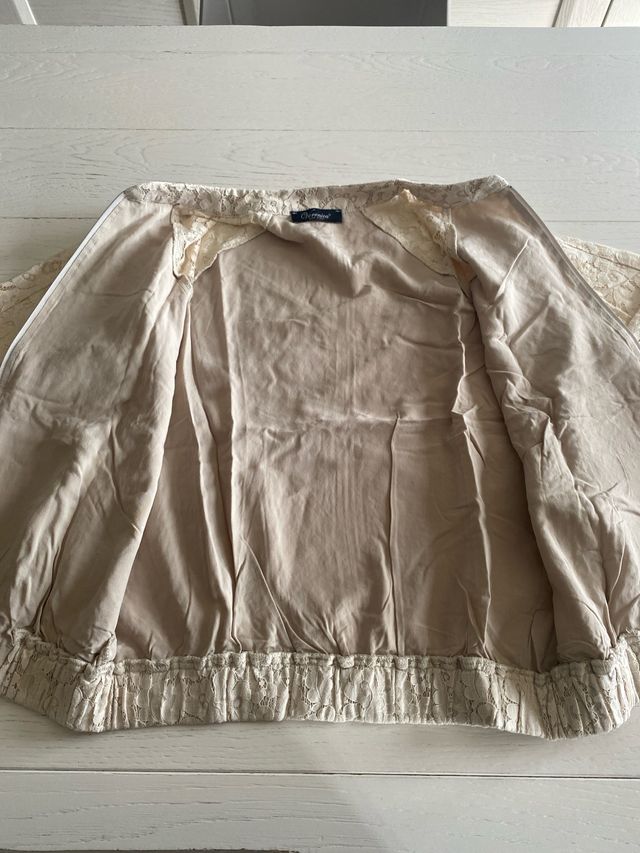 Felpa pizzo beige elegante