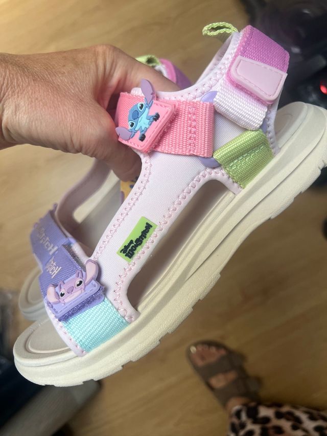 Sandalias Stitch Disney multicolor