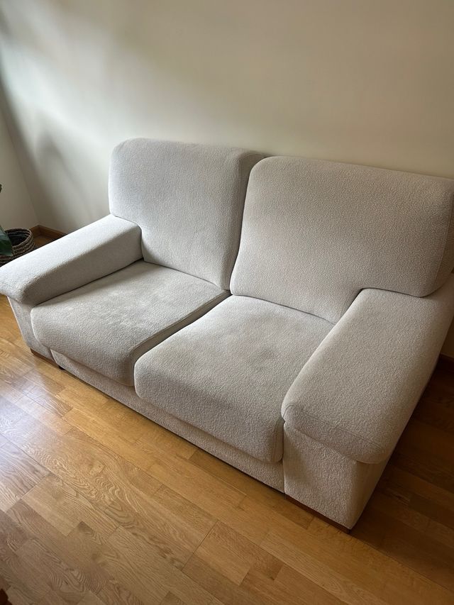 Sofá 2 plazas beige - como nuevo