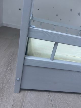Lettino casetta bimbo + materasso € 285,00
