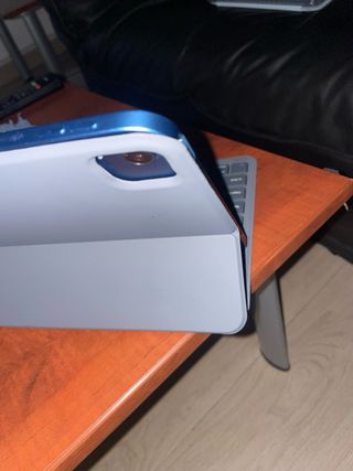 Smart Keyboard Folio iPad 10/11 y iPad AIR.