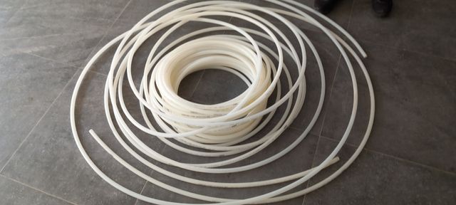 Tubi e pannelli per riscaldamento a pavimento