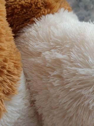 Peluche perro gigante