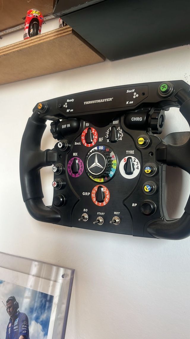 Simulador SimRacing Thrustmaster