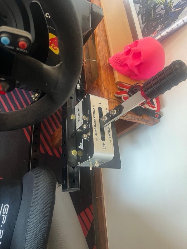 Simulador SimRacing Thrustmaster