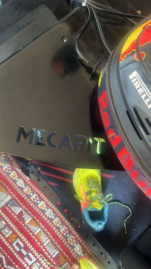 Simulador SimRacing Thrustmaster