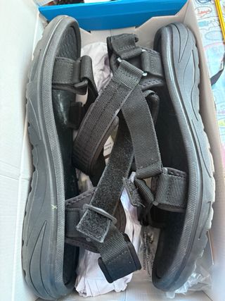 Sandalias Mustang negras