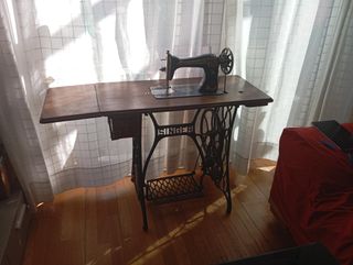 Máquina Coser Antigua Singer