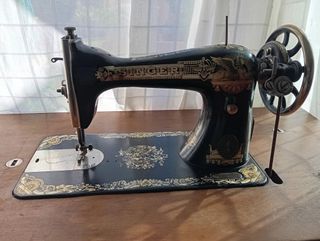 Máquina Coser Antigua Singer