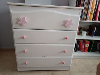 Cajonera infantil blanca y rosa