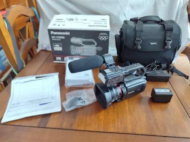 Cámara Panasonic HC-X2000 Video 4K Pack Completo
