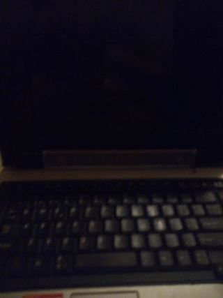 Portátil Toshiba gris