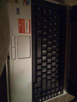 Portátil Toshiba gris