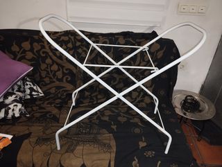 Soporte Moisés, minicuna, bañera blanco plegable. 