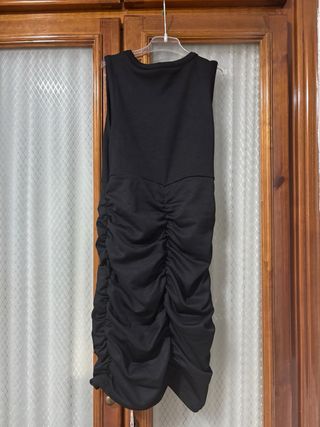 Vestido Stradivarius negro - talla S