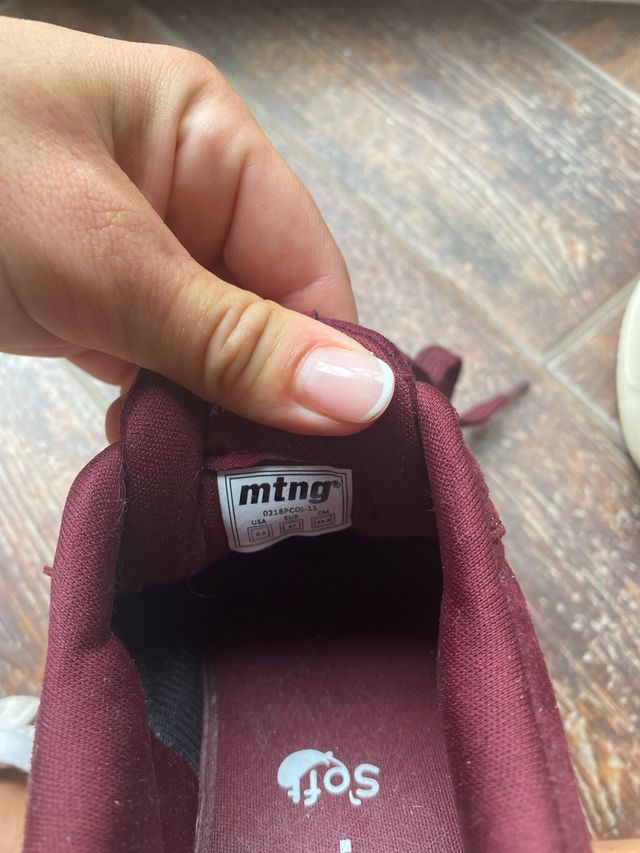 Zapatillas MTNG marrón