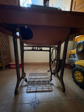 Máquina coser Alfa Royale antigua