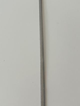 Colgante Swarovski lágrima con doble cadena.