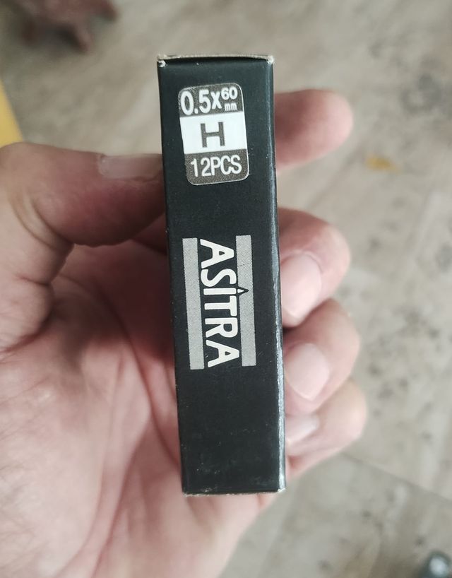 12 Astucci Micromine 0,5mm - grafite H