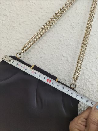 Bolso Douglas de fiesta negro satén cadena dorada