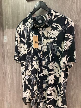 Camisa Quiksilver negra - M