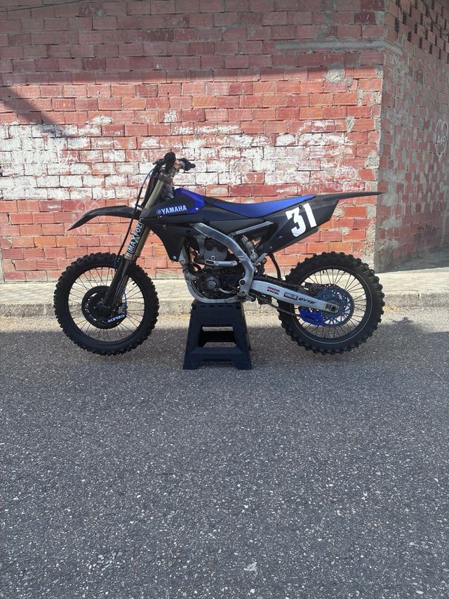 Yamaha YZ250F  motocross 