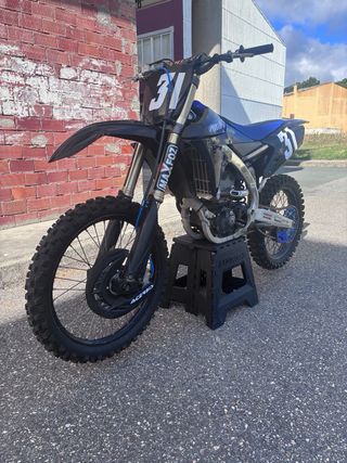 Yamaha YZ250F  motocross 