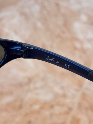 Ray-Ban RK9002S gafas de sol para niño. Azul.