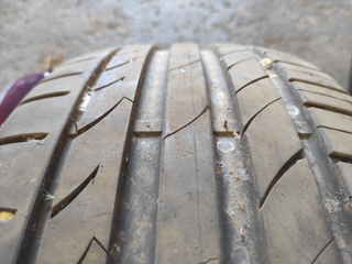 juego de 2 neumáticos 255/55R18.