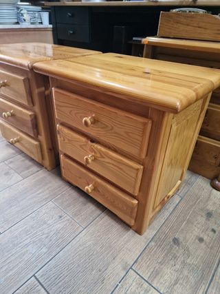 Mesillas noche pino macizo - 2uds