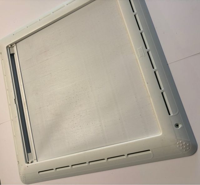 Claraboya Fiamma Vent 40 + oscurecedor Rollo Vent