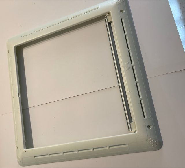 Claraboya Fiamma Vent 40 + oscurecedor Rollo Vent