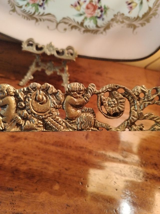 Fregio in bronzo, stile antico