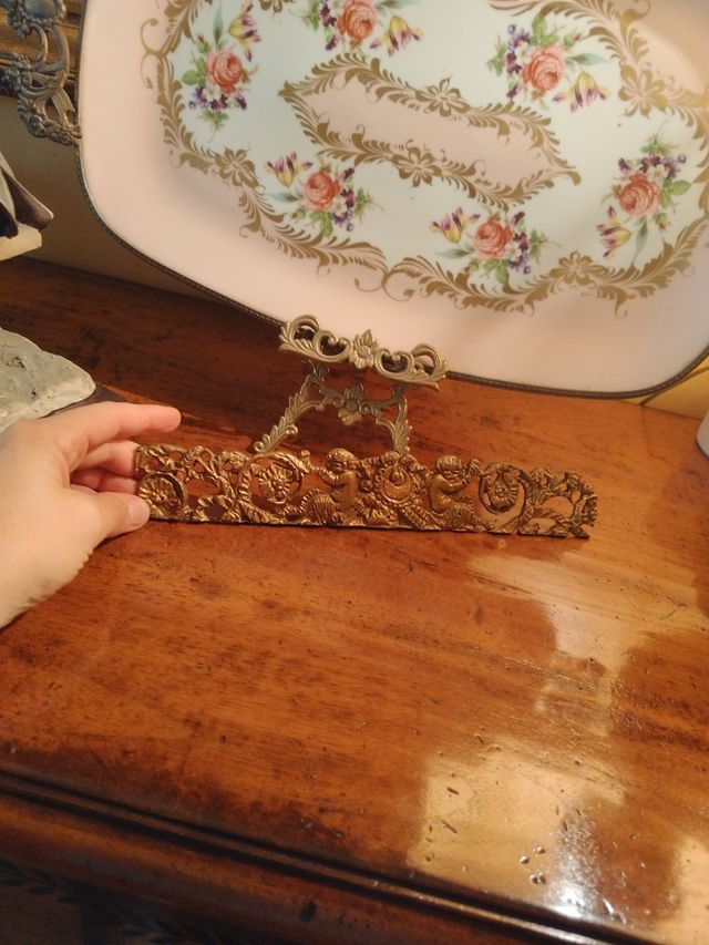 Fregio in bronzo, stile antico