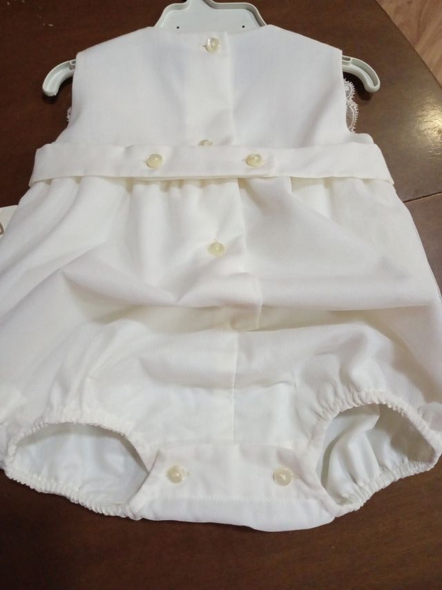 Pelele bebé marca Dorez 3m. Nuevo