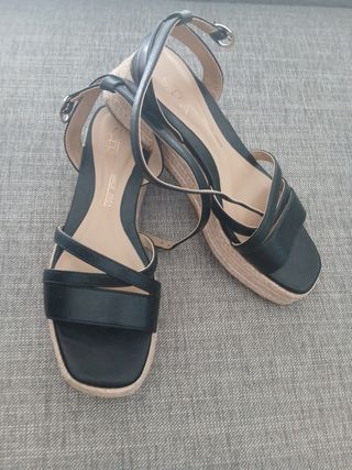 Sandalias cuñas Sfera negras