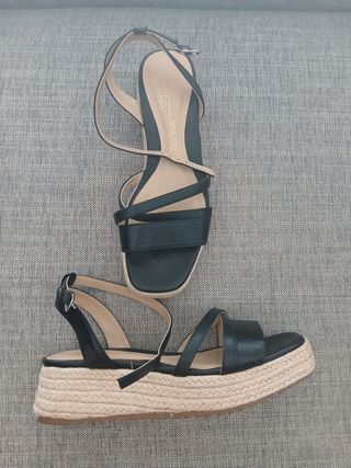 Sandalias cuñas Sfera negras