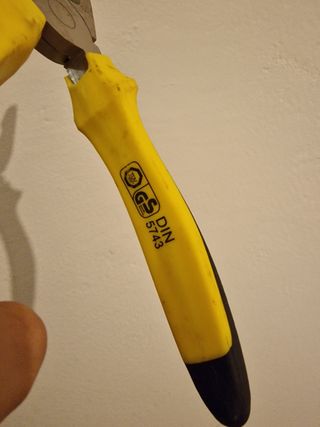 LAST PRICE Pinza Universale