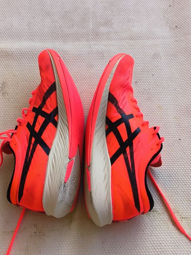Zapatillas Asics rojas