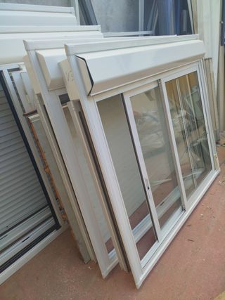Ventana aluminio persiana - 3uds