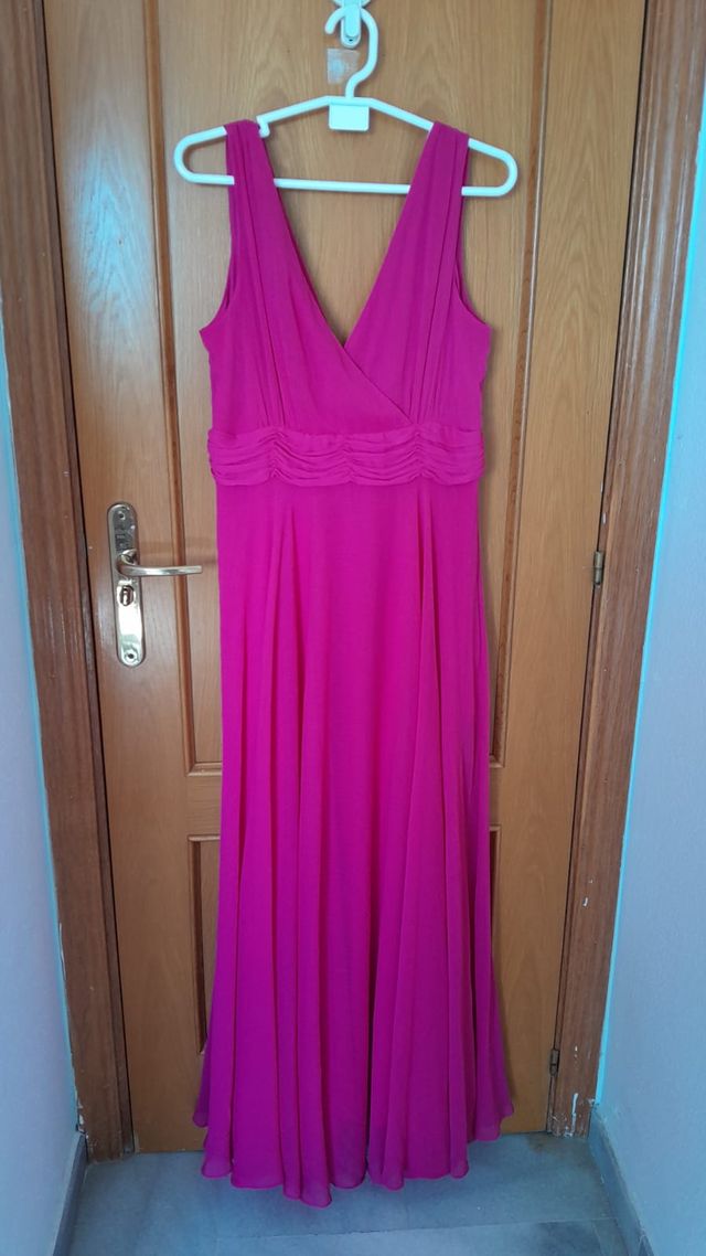 Vestido evento/novia largo rosa fluido con capa